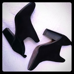 Vince camuto booties